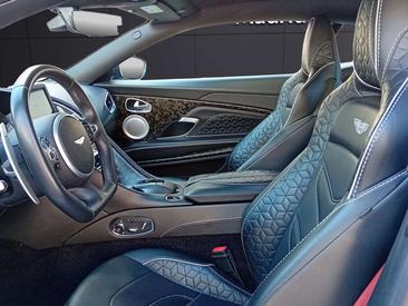 Aston Martin DBS Superleggera — photo 9