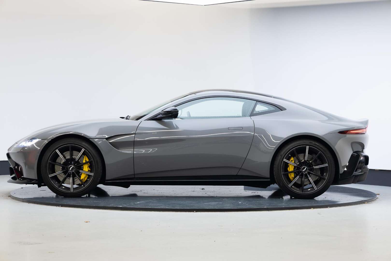 Aston Martin Vantage 4.0 V8 - 2019 - Joinsteer - #3