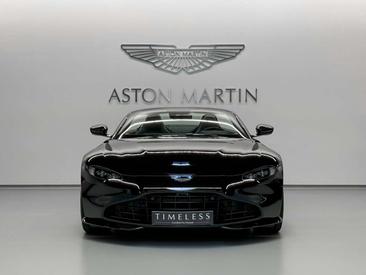 Aston Martin Vantage Roadster — photo 2