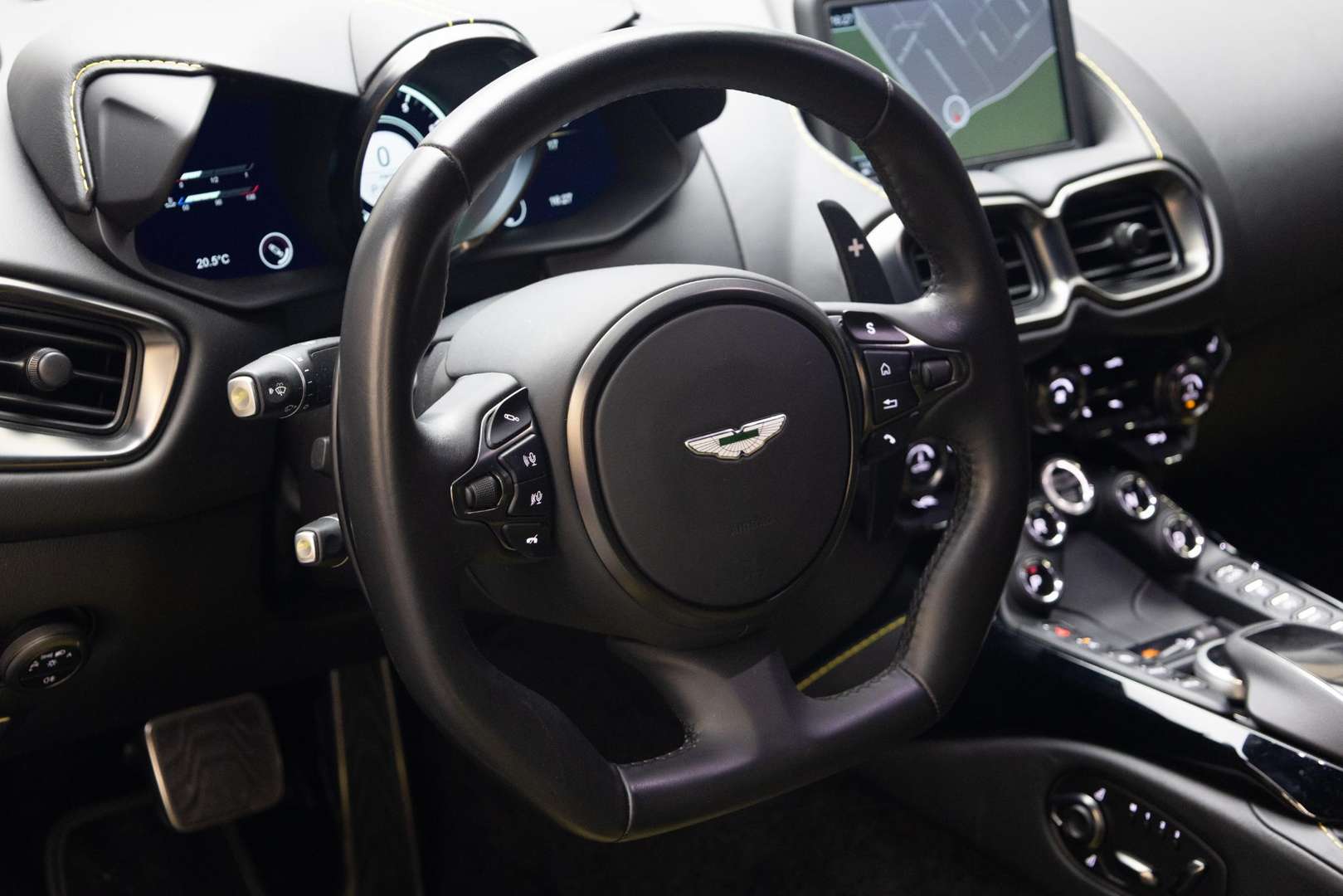 Aston Martin Vantage 4.0 V8 - 2019 - Joinsteer - #15