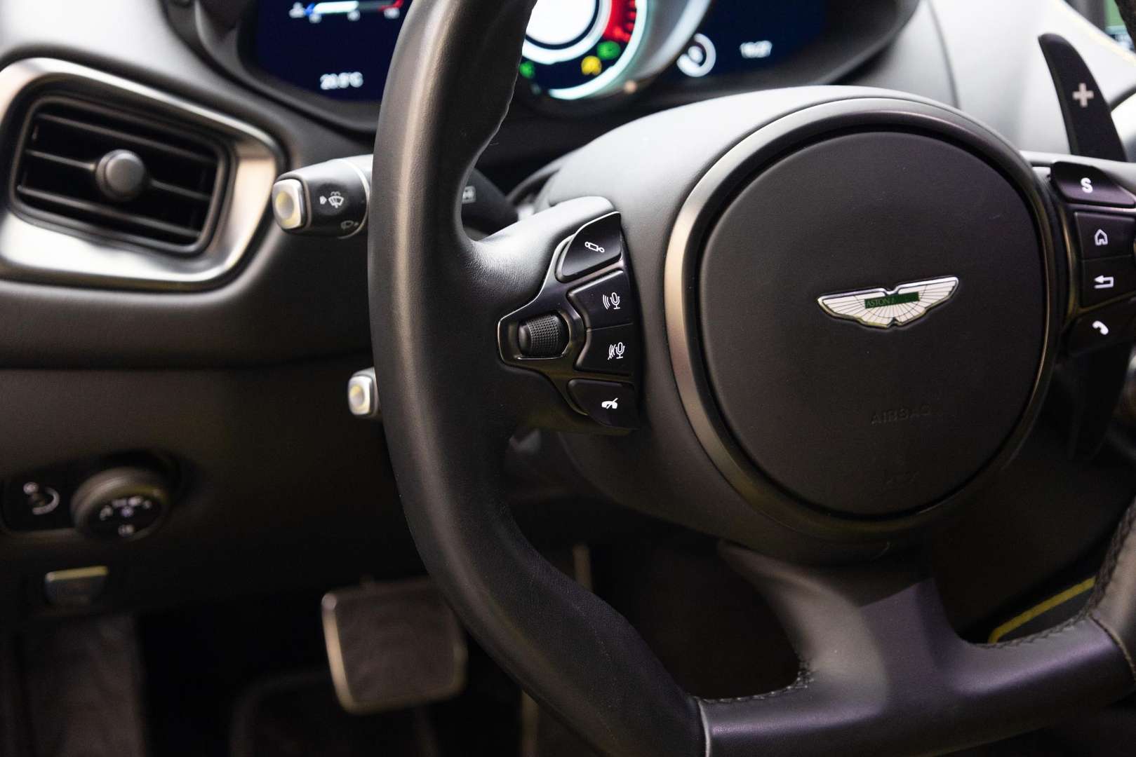 Aston Martin Vantage 4.0 V8 - 2019 - Joinsteer - #16