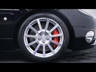 Aston Martin Vanquish 5.9 V12 — photo 12