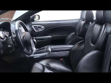 Aston Martin Vanquish 5.9 V12 — photo 17