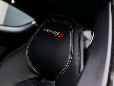 Aston Martin Rapide 6.0 V12 — photo 24