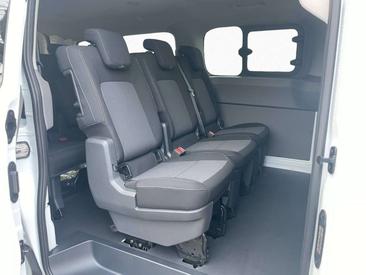 Volkswagen Multivan Kombi Elektro — photo 4