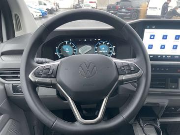 Volkswagen Multivan Kombi Elektro — photo 10