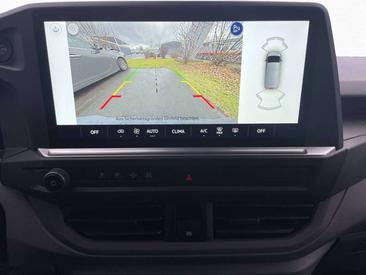 Volkswagen Multivan Kombi Elektro — photo 11
