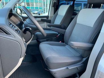 Volkswagen Multivan — photo 5