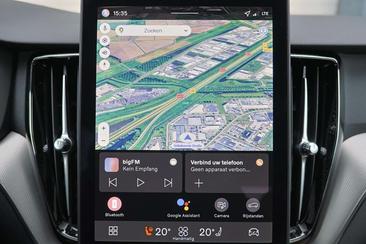 Volvo XC60 T6 Recharge Core — photo 5