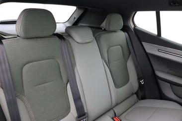 Volvo EX30 P5 Plus — photo 11