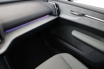 Volvo EX30 P5 Plus — photo 15