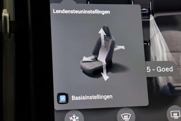 Volvo EX30 P5 Plus — photo 27
