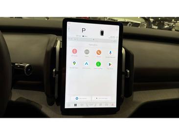 Volvo EX30 Plus — photo 16