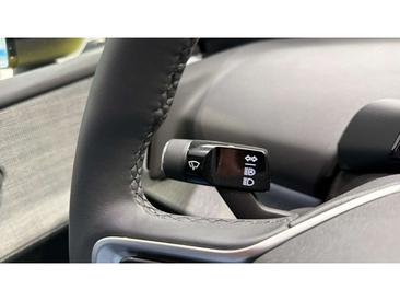Volvo EX30 Plus — photo 19