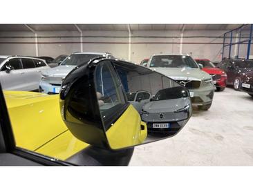 Volvo EX30 Plus — photo 26