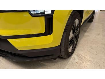 Volvo EX30 Plus — photo 34