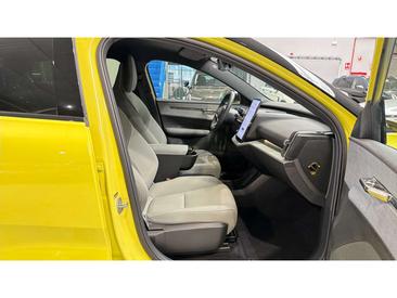 Volvo EX30 Plus — photo 43