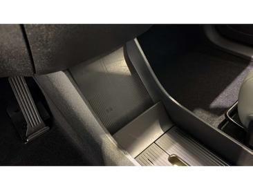 Volvo EX30 Plus — photo 49