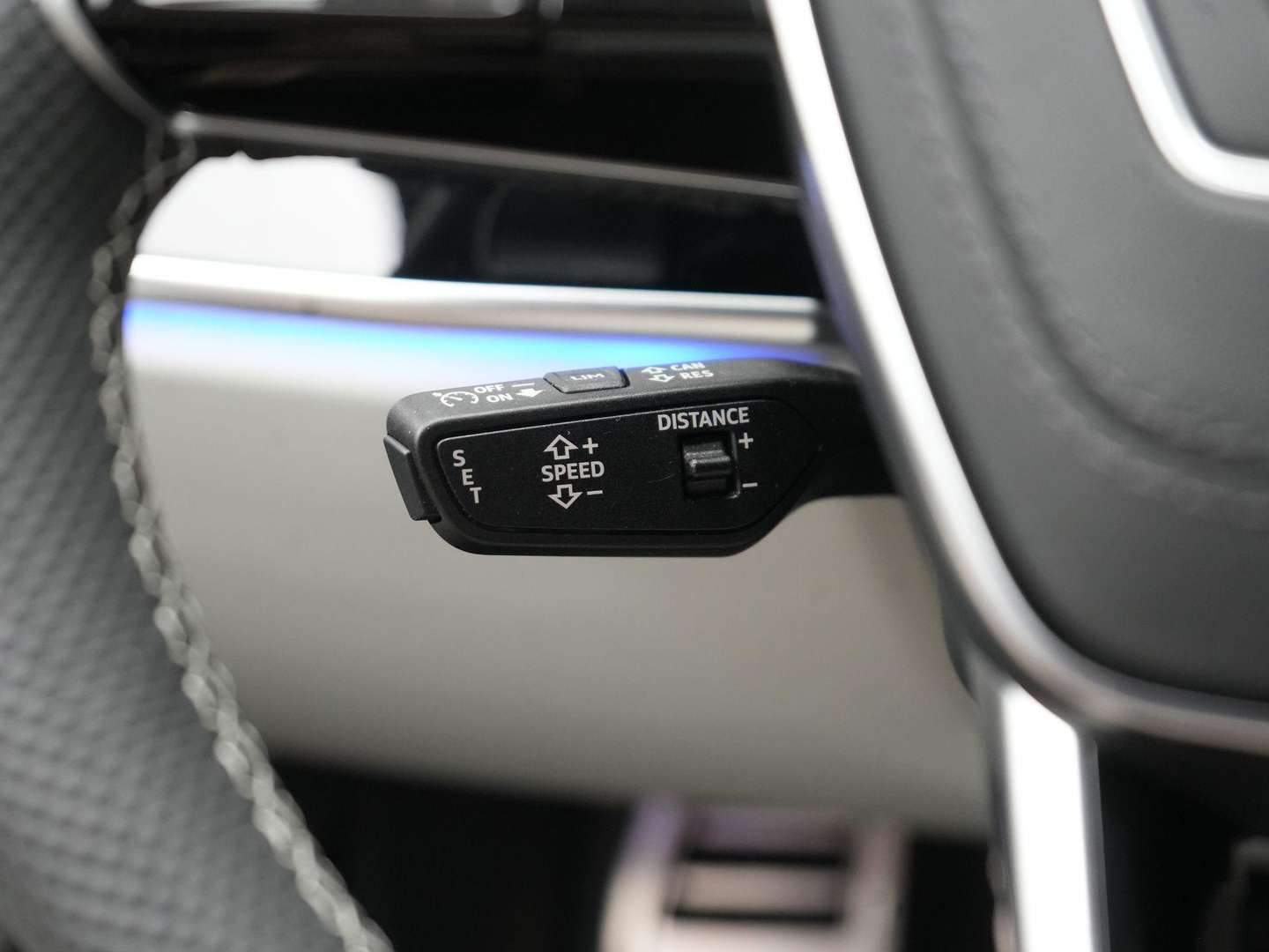 Audi A8 AUDI EXCLUSIVE 60 TFSI E - 2025 - Joinsteer - #18
