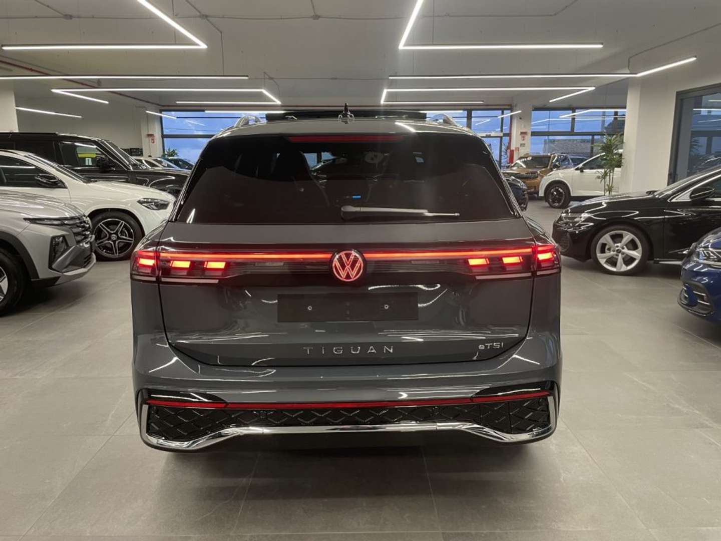 Volkswagen TIGUAN ETSI R-Line Plus - 2026 - Joinsteer - #5
