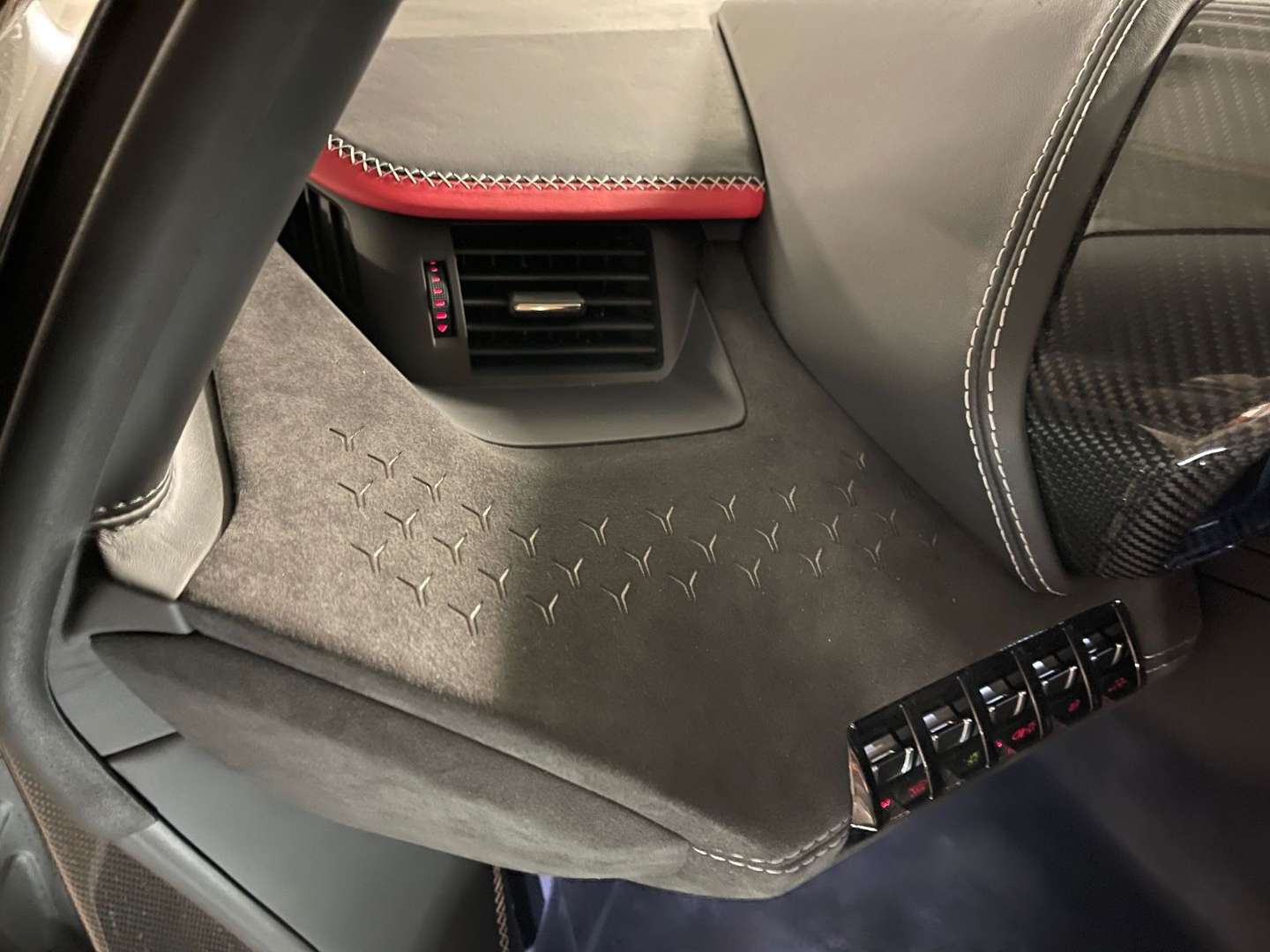 Lamborghini Aventador Ultimae - 2022 - Joinsteer - #23