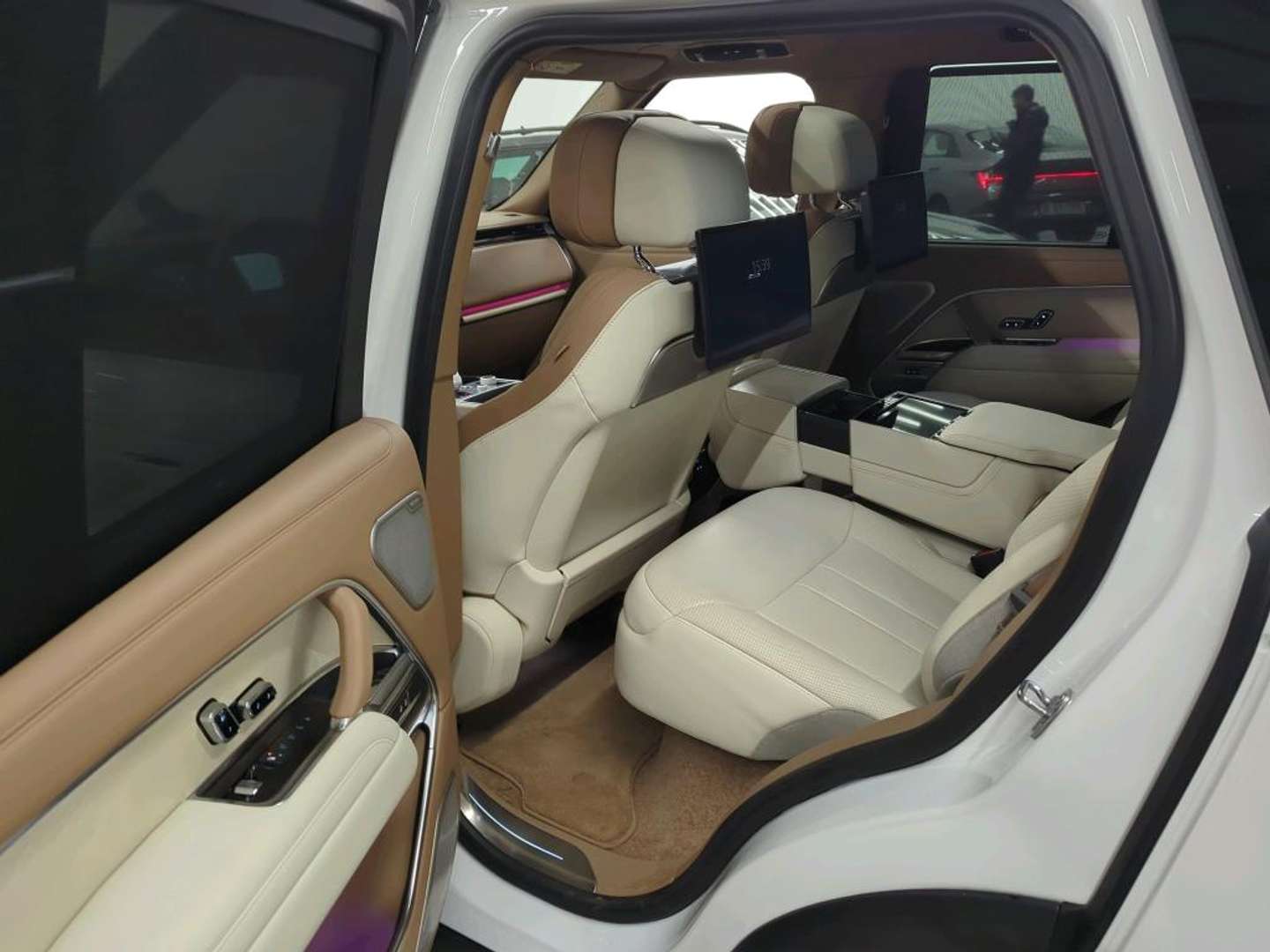Land Rover Range Rover Serenity/TV/AHK/Bronze P530 SV V8 - 2022 - Joinsteer - #4