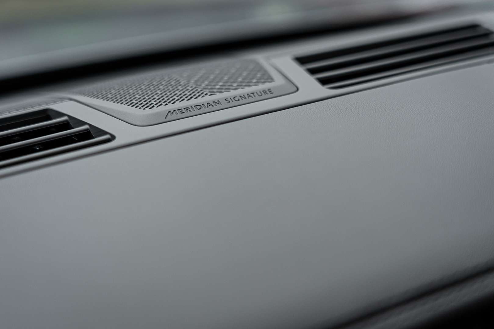 Land Rover Range Rover P550e Autobiography Massage V+a - 2025 - Joinsteer - #8