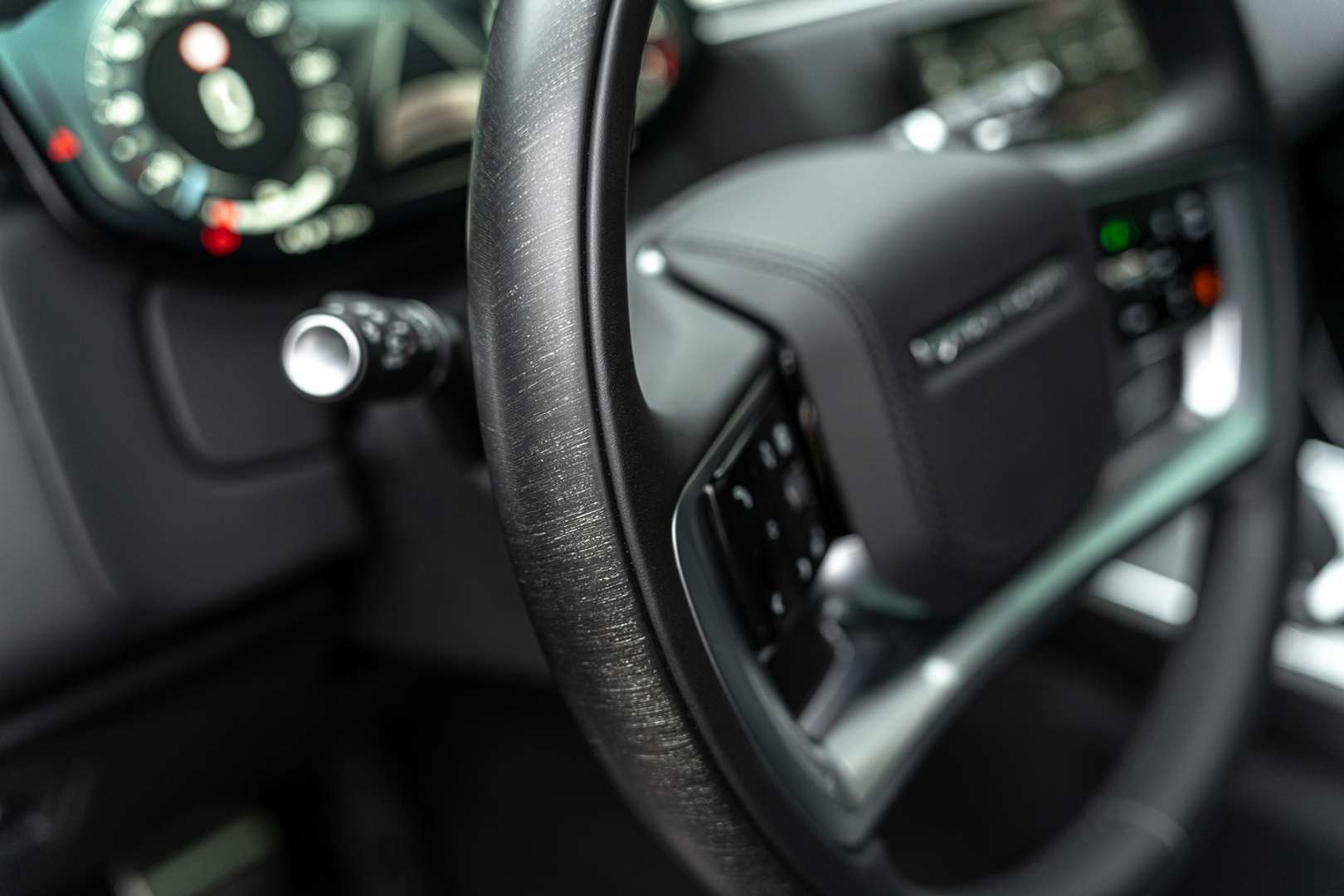 Land Rover Range Rover P550e Autobiography Massage V+a - 2025 - Joinsteer - #9