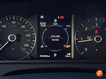 Land Rover Range Rover Velar 2.0D R-Dynamic S 4WD Aut. 180 — photo 11