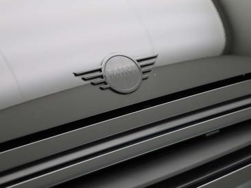 Mini Cooper Classic Cooper — photo 30