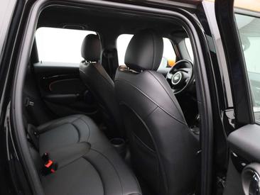 Mini Cooper Classic Cooper — photo 32