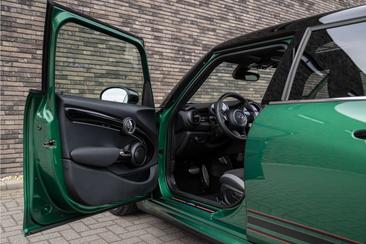 Mini Hatch Cooper S — photo 20