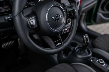 Mini Hatch Cooper S — photo 24