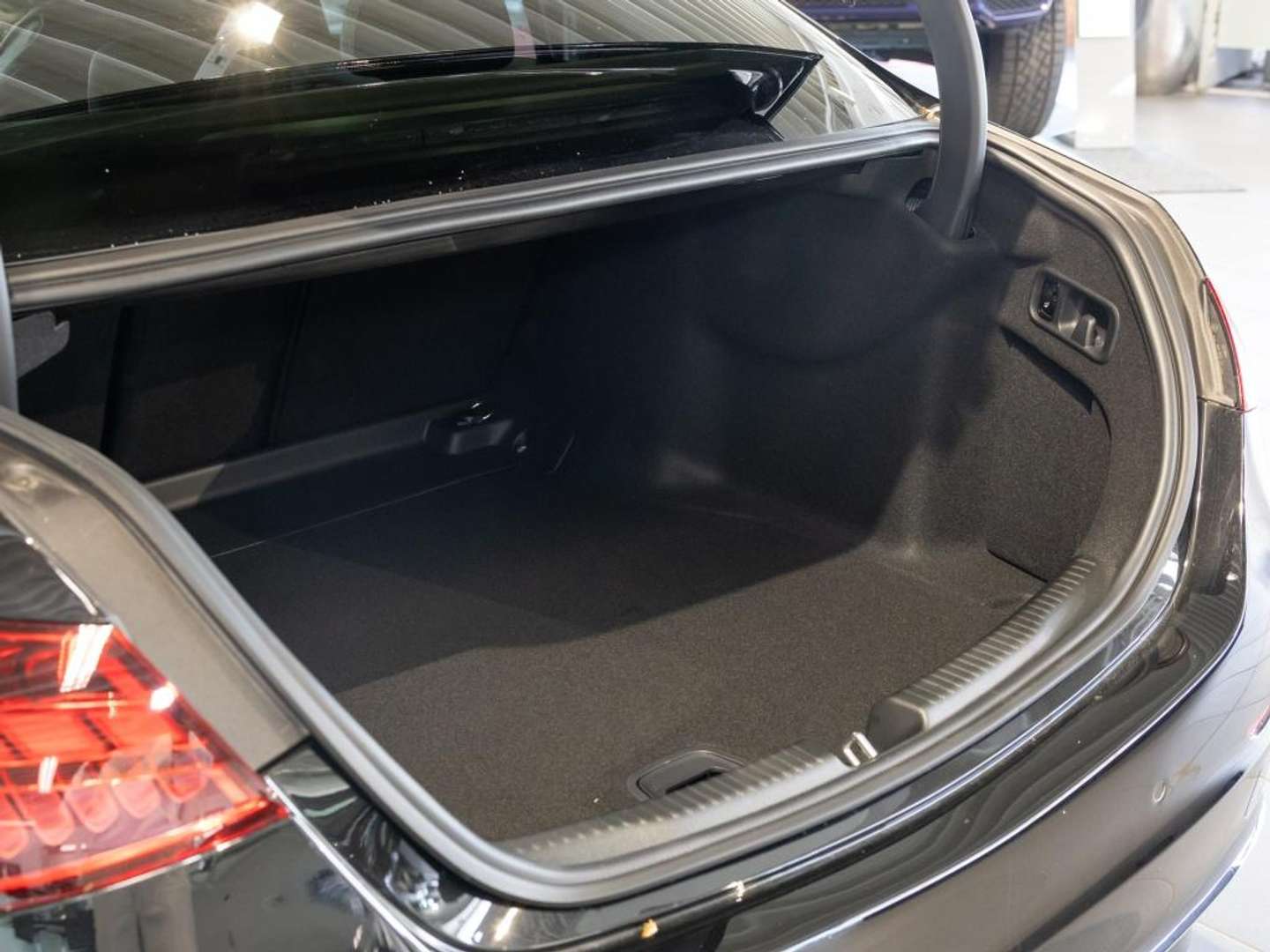 Mercedes Classe C 180 AVANTGARDE - 2025 - Joinsteer - #6