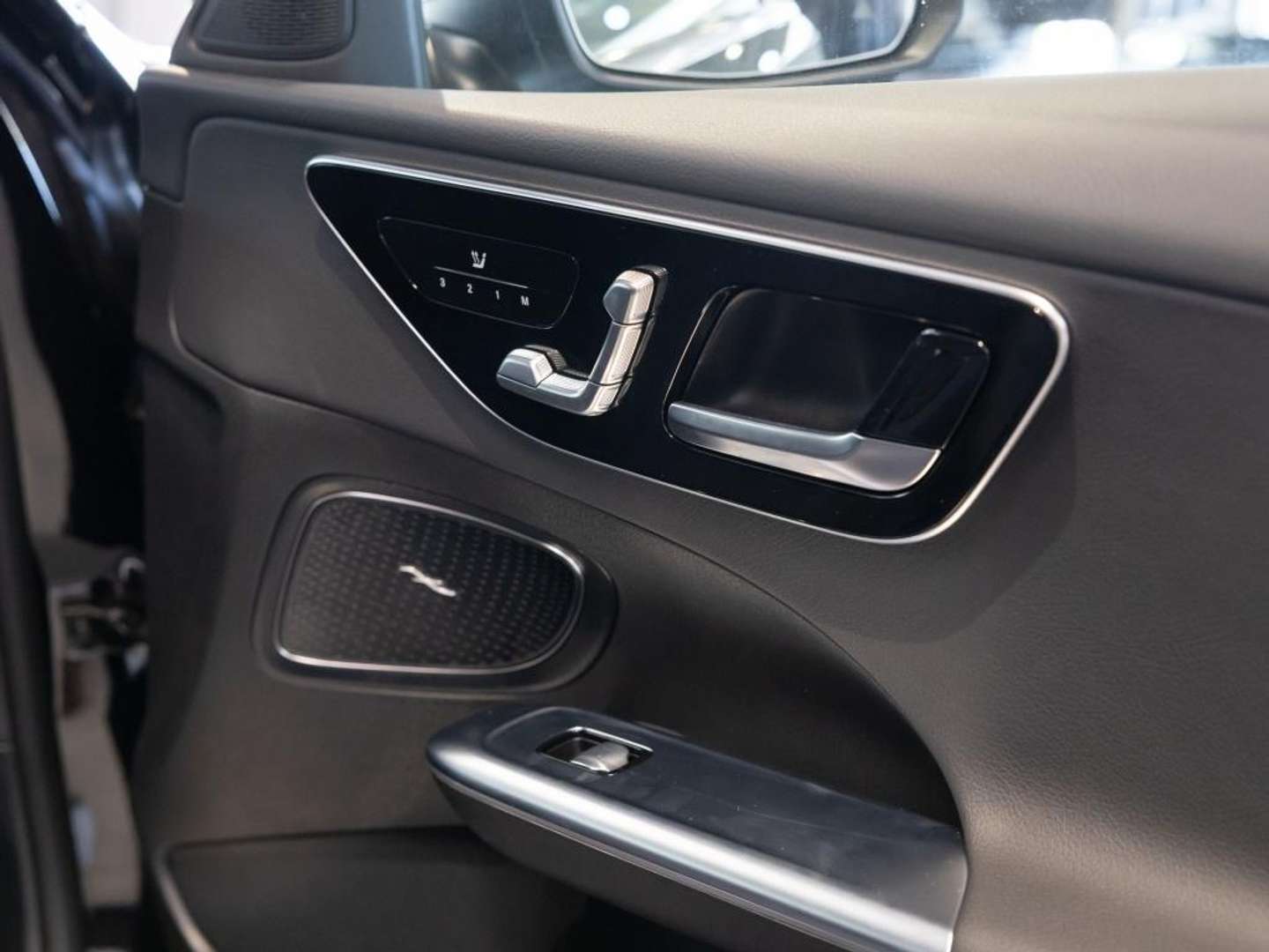 Mercedes Classe C 180 AVANTGARDE - 2025 - Joinsteer - #9