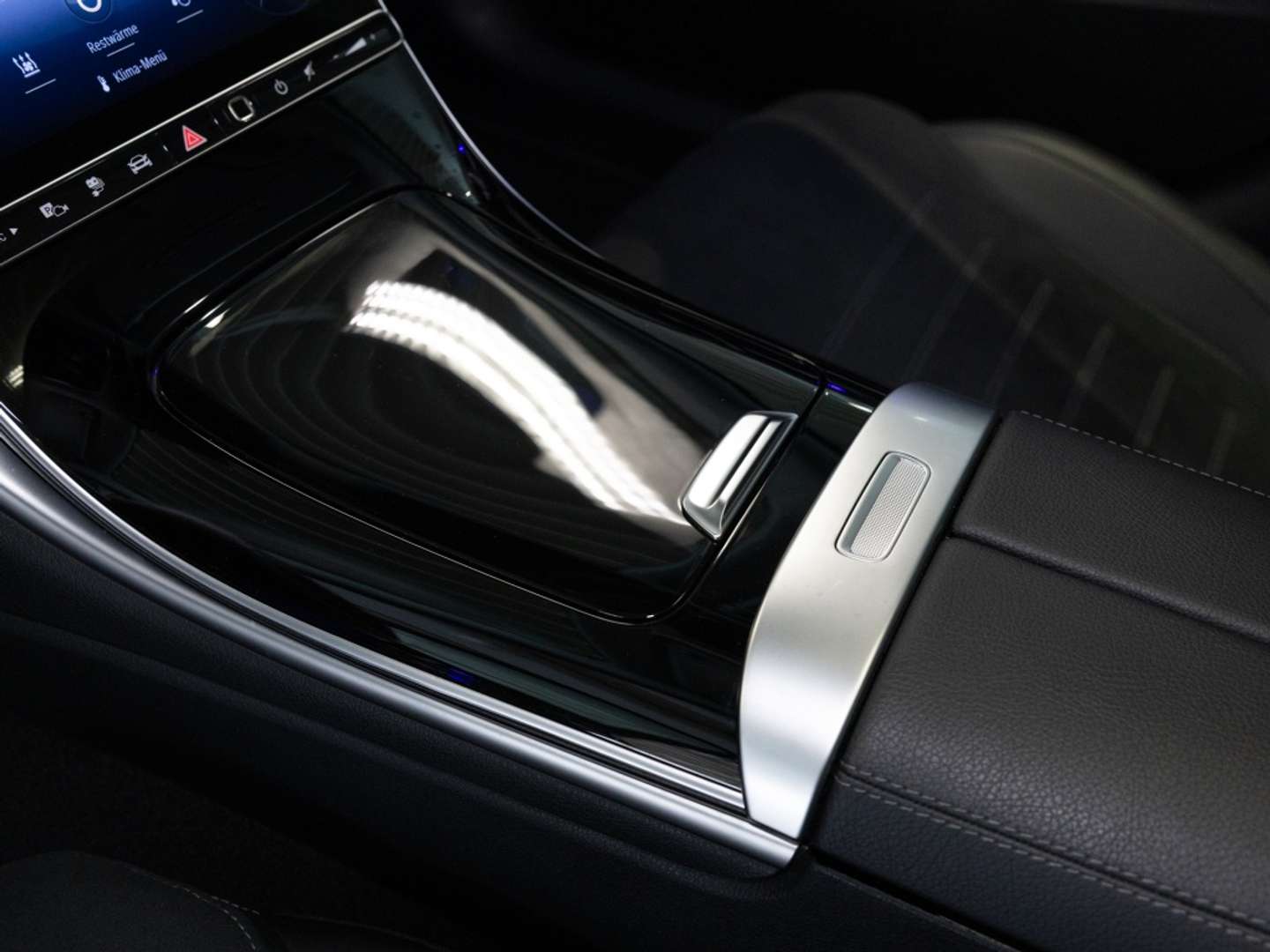 Mercedes Classe C 300 Night Edition - 2023 - Joinsteer - #19