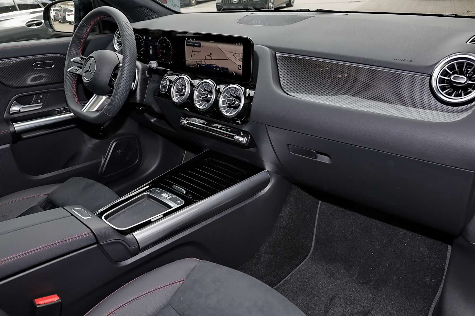 Mercedes GLA 200 Night Edition - 2026 - Joinsteer - #6