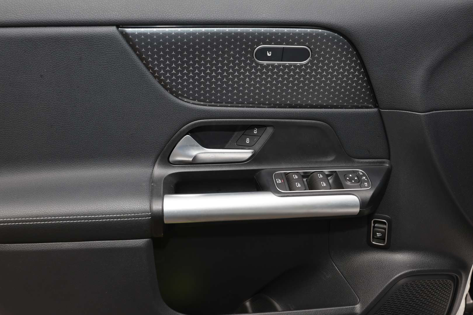 Mercedes GLA 180 Progressive - 2024 - Joinsteer - #10