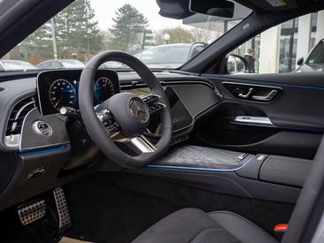 Mercedes Classe E Break 300 AMG Line — photo 12