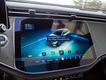 Mercedes Classe E Break 300 AMG Line — photo 18