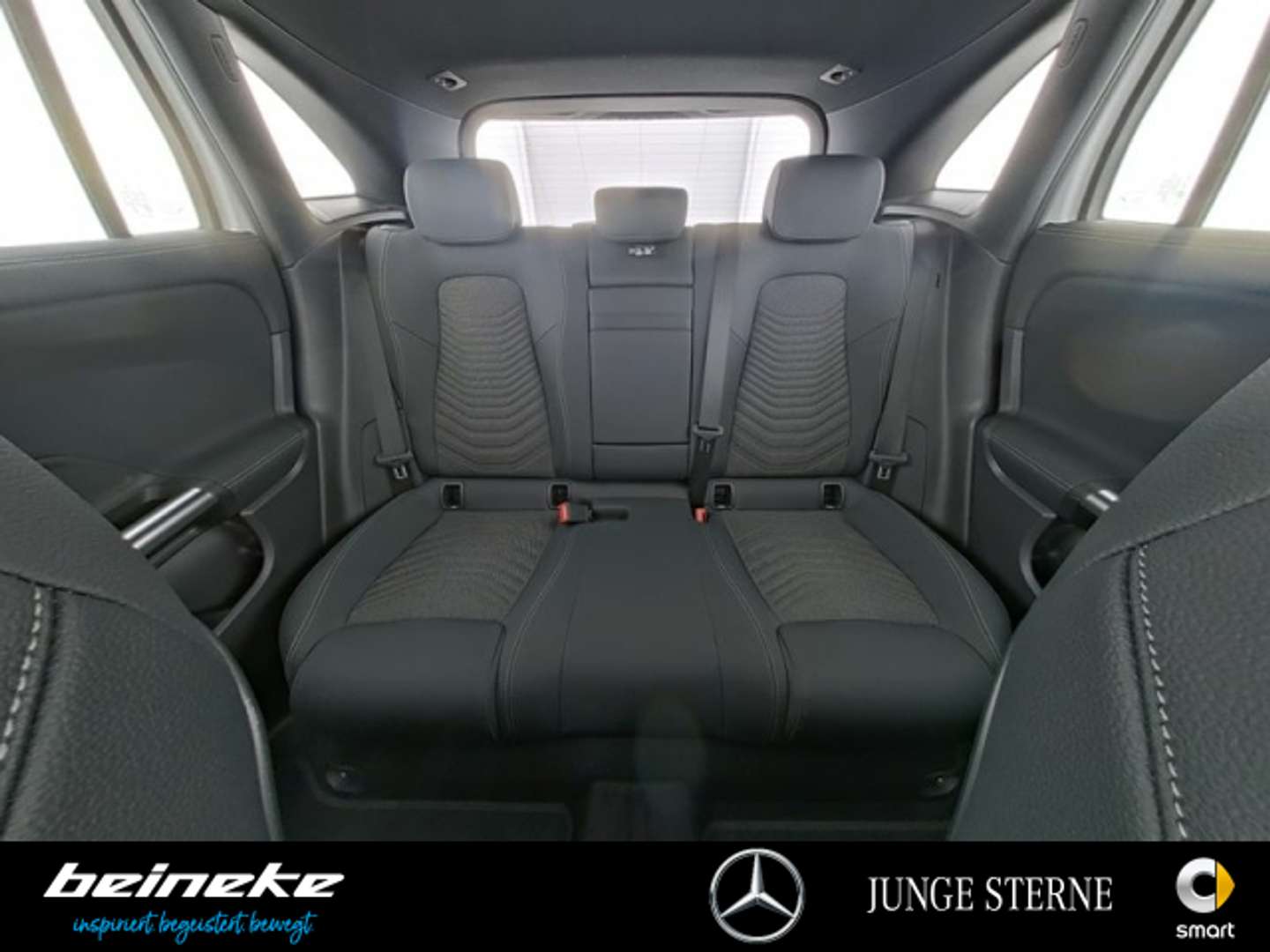 Mercedes EQA 300 Premium Plus - 2025 - Joinsteer - #8