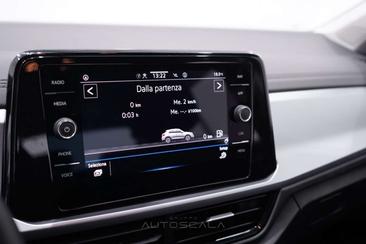 Volkswagen T-Roc TDI Life — photo 14
