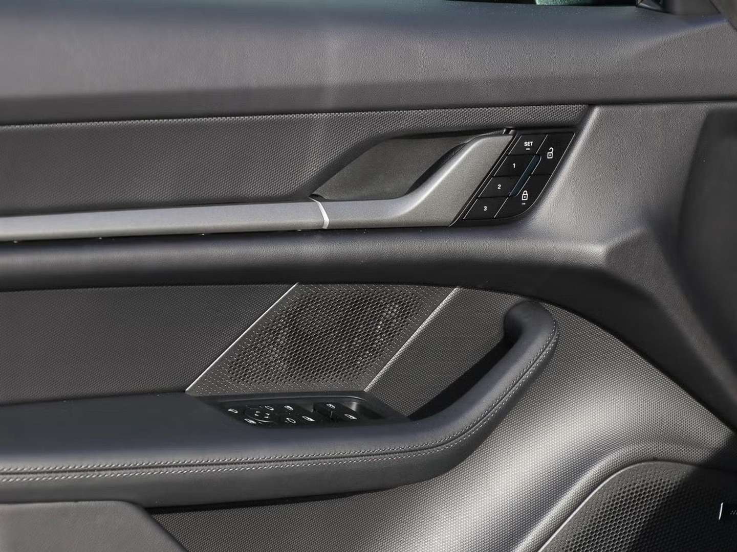 Porsche Taycan - 2025 - Joinsteer - #22