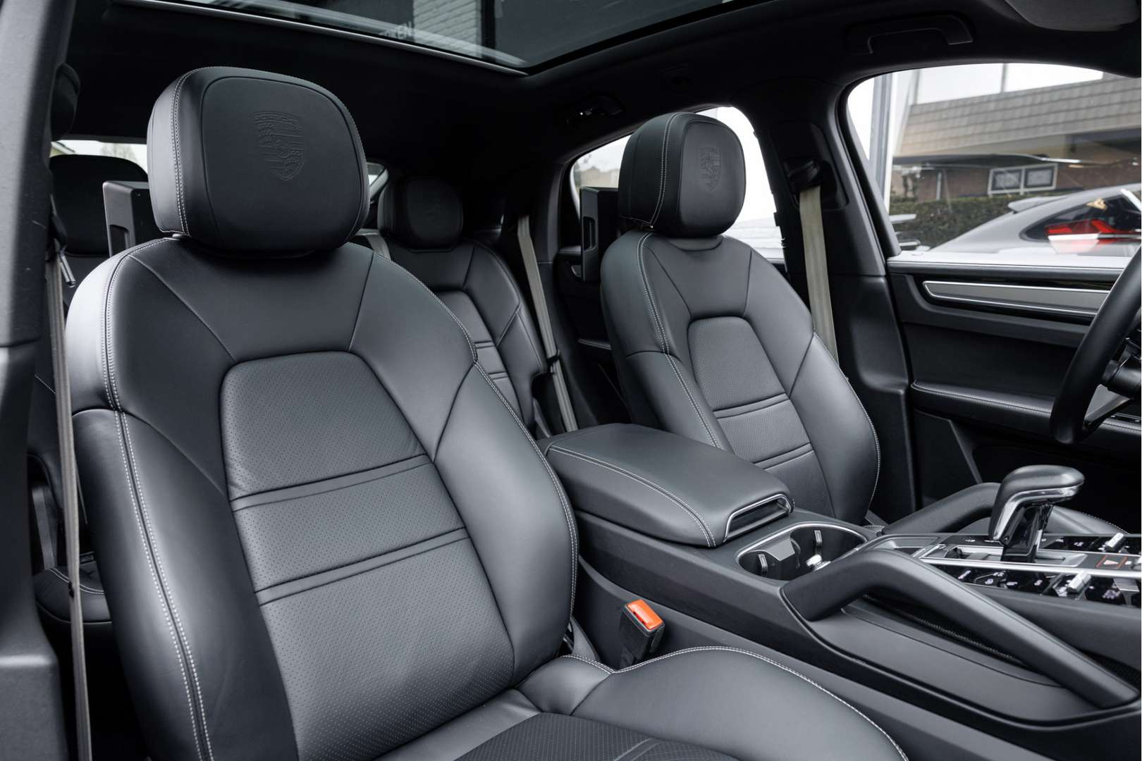 Porsche Cayenne II E-Hybrid Platinum Edition - 2023 - Joinsteer - #16