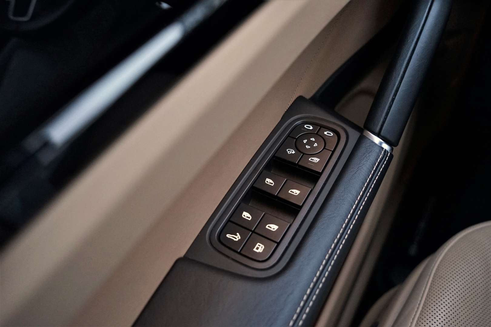 Porsche Cayenne III E-Hybrid - 2023 - Joinsteer - #39