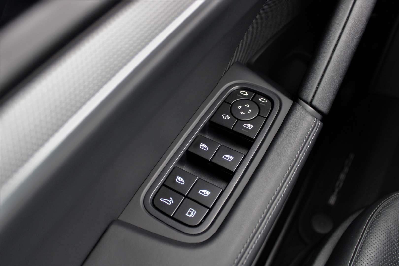 Porsche Cayenne II E-Hybrid - 2024 - Joinsteer - #41