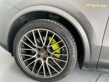 Porsche Cayenne III E-Hybrid — photo 7