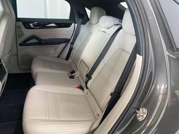 Porsche Cayenne III E-Hybrid — photo 12