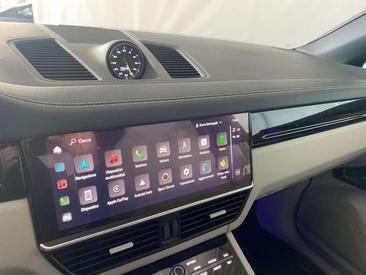 Porsche Cayenne III E-Hybrid — photo 15
