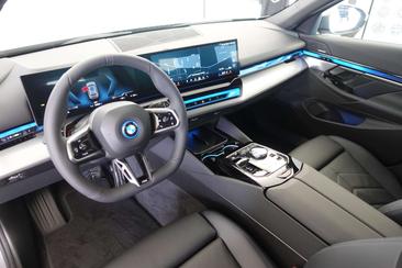 BMW I5 XDrive40 — photo 6